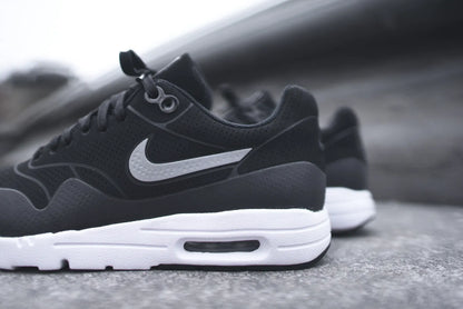 Nike WMNS Air Max 1 Ultra Moire - Black / Metallic Silver