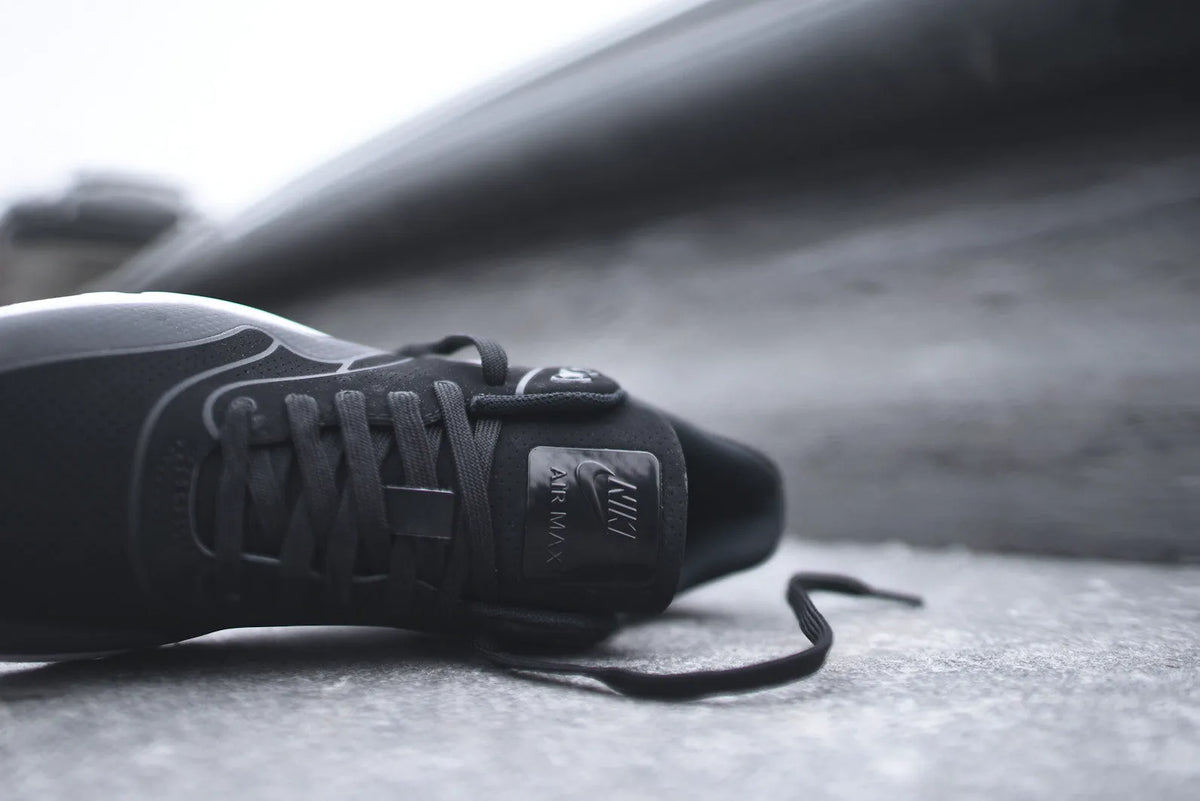 Nike WMNS Air Max 1 Ultra Moire - Black / Metallic Silver