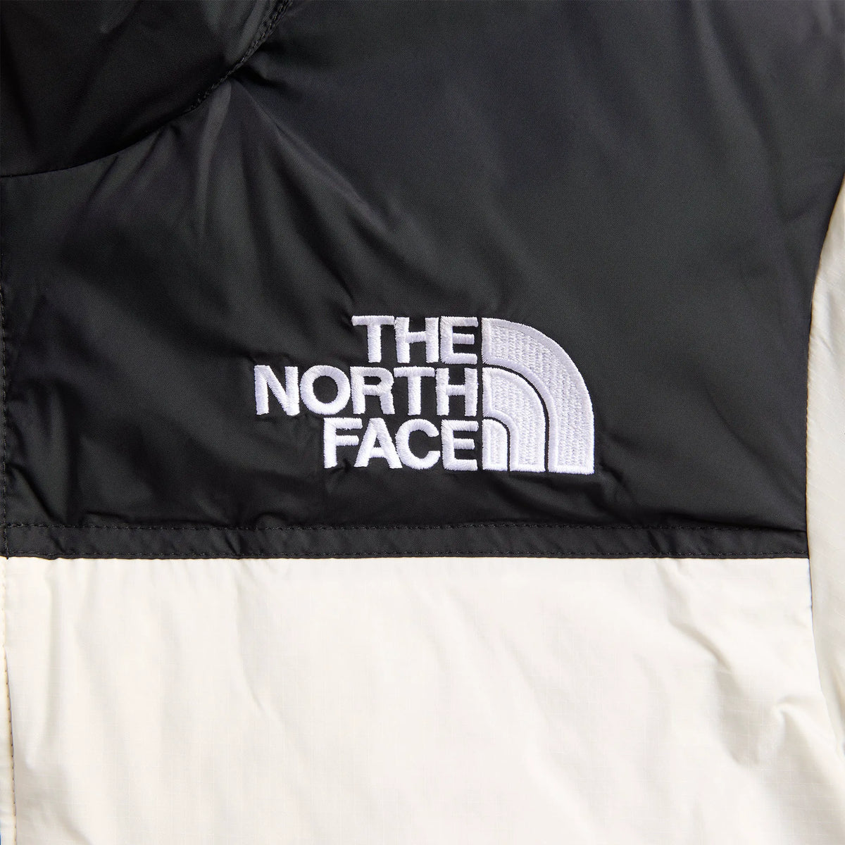 The North Face 1996 Retro Nuptse Jacket - White Dune / Black